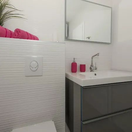 Penthouse Nikola Appartement *