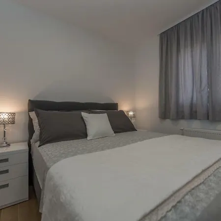 Penthouse Nikola Apartamento