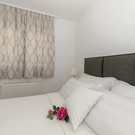 Apartamento Penthouse Nikola *