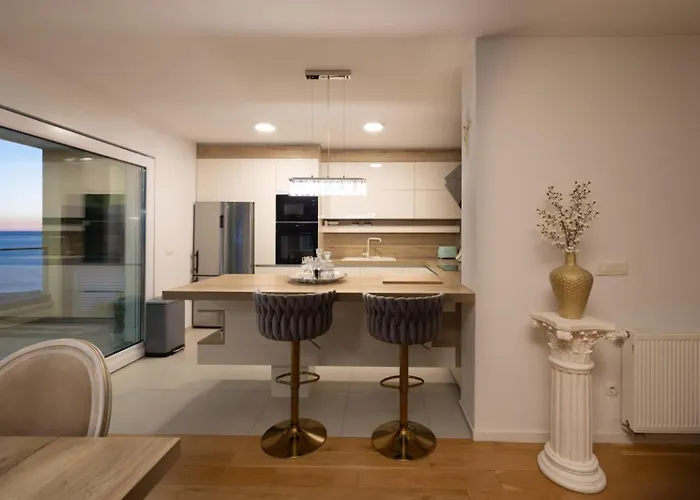 Penthouse Nikola Apartman Makarska