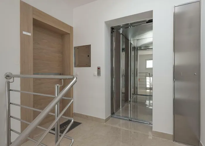 Penthouse Nikola Makarská